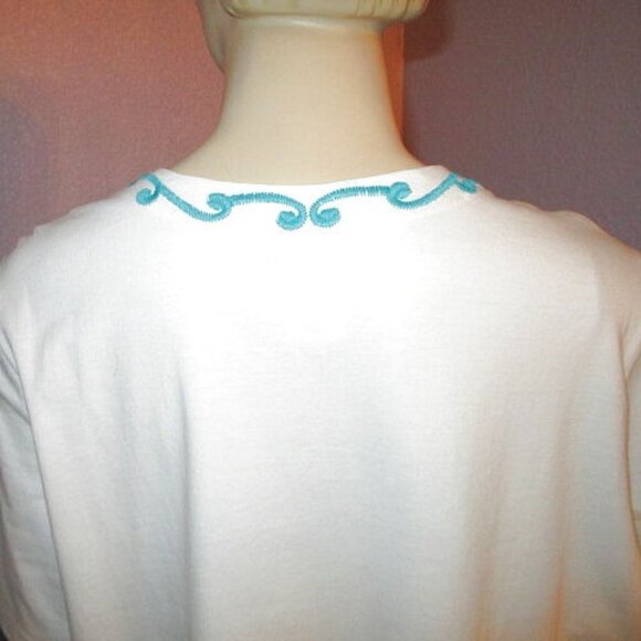 NEW Ulla Popken EMBROIDERED Blouse Size 2X TUNIC Top V-NECK Short Sleeve COTTON - Picture 7 of 7